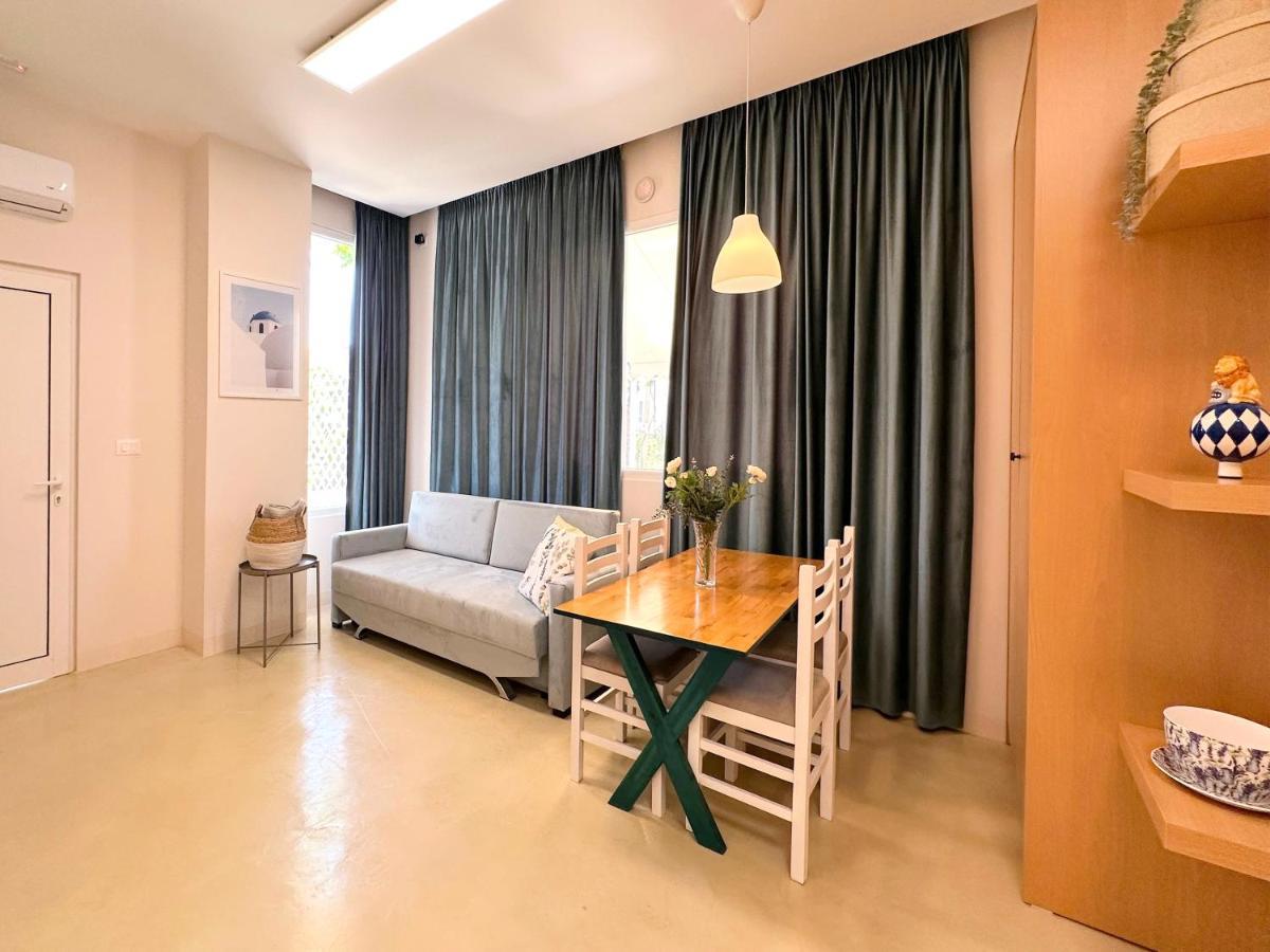 13 Eur For Monthly Stay - Home By The Sea - Hbs Golem  Exterior photo