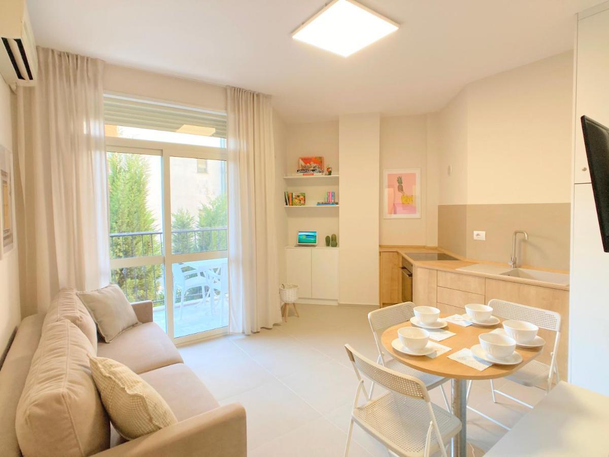 13 Eur For Monthly Stay - Home By The Sea - Hbs Golem  Exterior photo