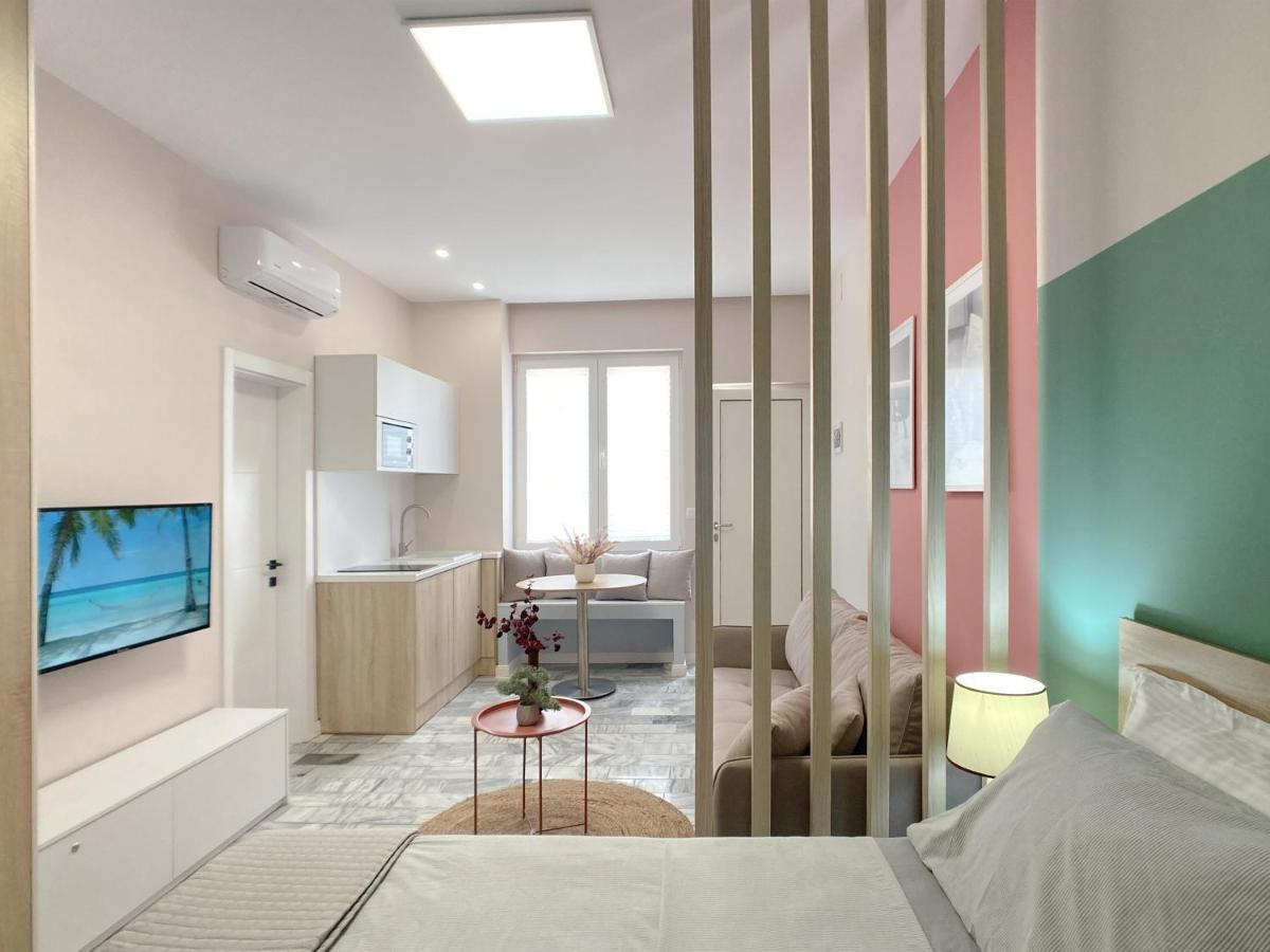 13 Eur For Monthly Stay - Home By The Sea - Hbs Golem  Exterior photo