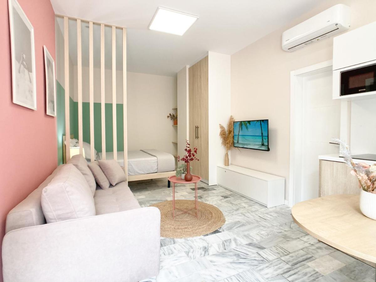 13 Eur For Monthly Stay - Home By The Sea - Hbs Golem  Exterior photo