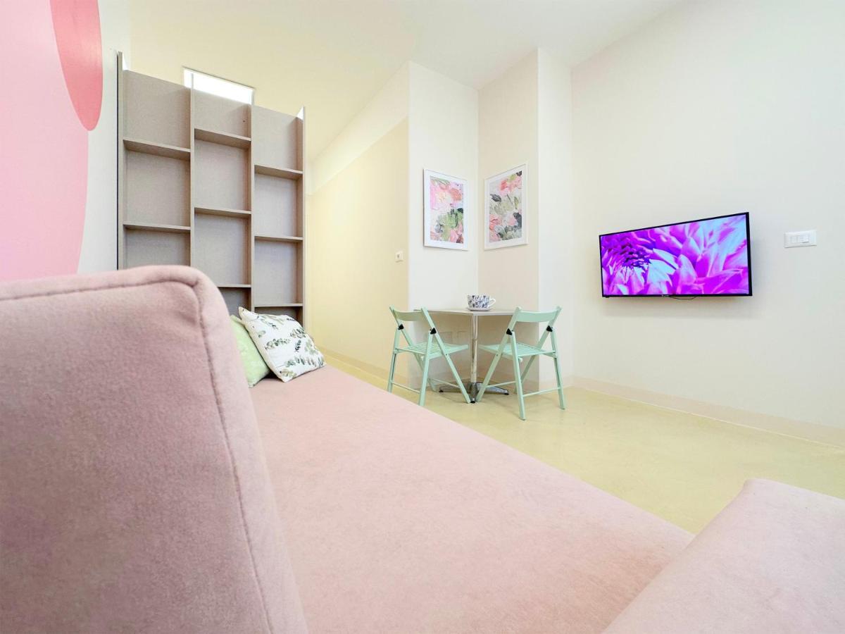 13 Eur For Monthly Stay - Home By The Sea - Hbs Golem  Exterior photo